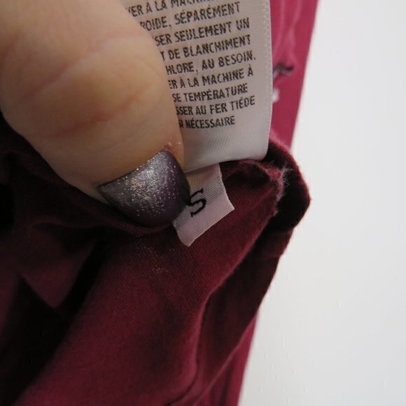 TREASURE & BOND Long Sleeve Graphic Tee In Burgundy- Nyc - Picture 6 of 8